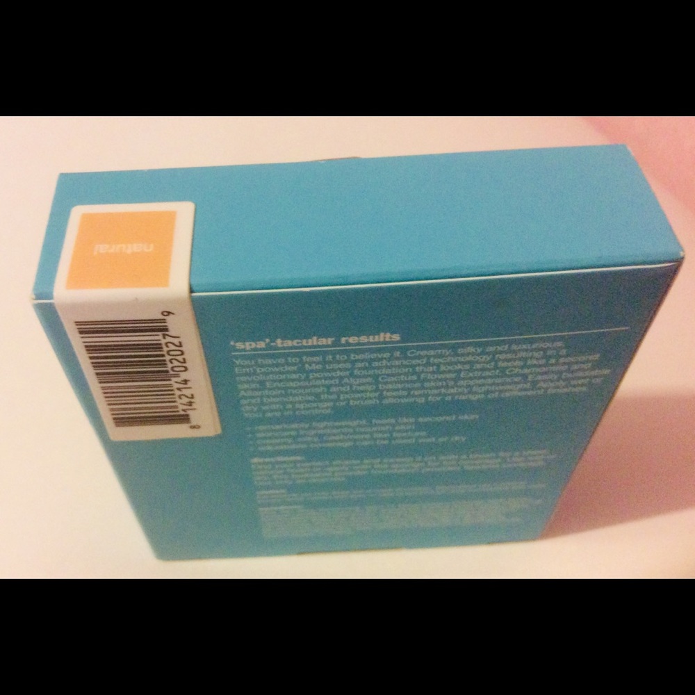 bliss em’ powder me buildable powder foundation - Picture 8 of 8